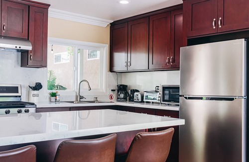Costa Mesa House | COZY AND FRIENDLY STAY | PERFECT LOCATION | NEAR DISNEY