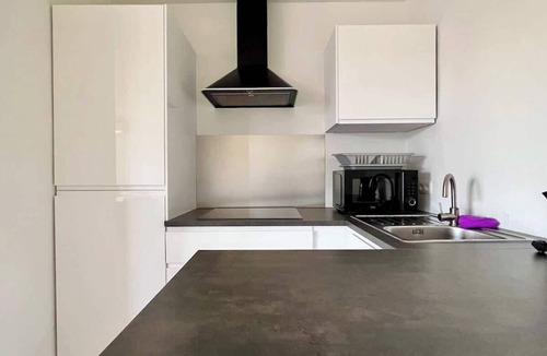 Liege Apartment | Cozy and fully equipped in the center of Liege 4 guests