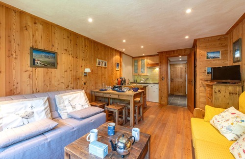 Val-d'Isere Apartment | Cozy and Harmonious Duplex Apartment with Wifi in La Roche des Fours Residence, Val-d'Isère