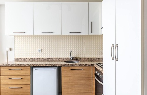 Atasehir Apartment | Cozy and Modern Studio with City View in Atasehir