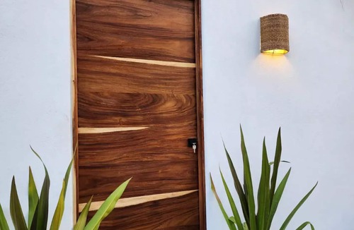 Zihuatanejo House | Cozy and private beachfront cottage