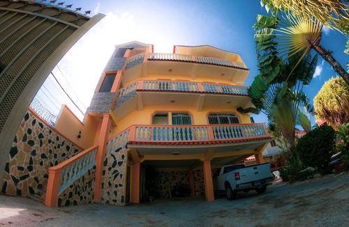 Reparto Ibarra Apartment | Cozy Apartament Couple (15) RESIDENCE TROPICAL GARDEN