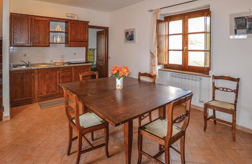 Citerna Apartment | Cozy apartment in Citerna (PG) with outdoor swimming pool