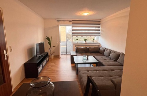 Hochemmerich Apartment | Cozy apartment in Duisburg, close to the trade fair Düsseldorf and Cologne, family friendly.