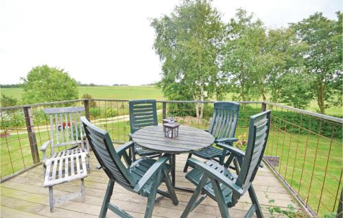 Ronbjerg Apartment | Cozy Apartment In Roslev With Wifi
