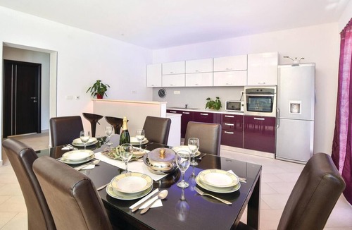 Vranjic Apartment | Cozy apartment in Split