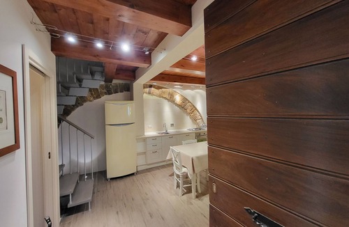 Guzman Apartment | Cozy apartment, inside the walls of Bevagna, newly renovated.