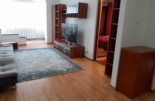 Suceava Apartment | Cozy apartment, located near a vibrant main street ideal for short term retreat
