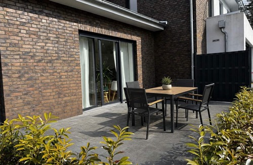 Bienenbuettel Apartment | Cozy apartment with terrace surrounded by greenery