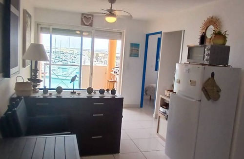 Frontignan Apartment | Cozy apartment with port view - 4 guests