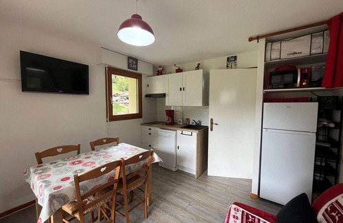 Chatel Apartment | Cozy apartment with terrace for 4 people and parking in Châtel