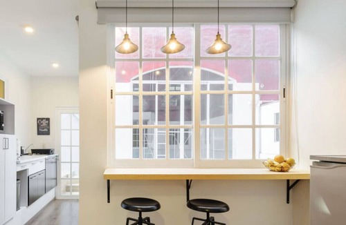 Zona Rosa Apartment | Cozy Apt. hidden inside an Antiques plaza @Juarez
