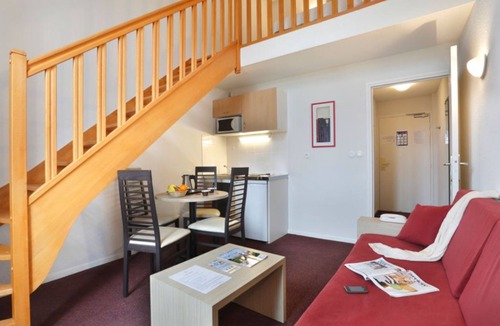 Epernay Condo | Cozy Apt w/Kitchen + Free Wi-Fi! On-Site Parking