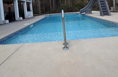 Huntcliff Apartment | Cozy basement studio with WiFi, hot tub and pool in enjoyable Columbia