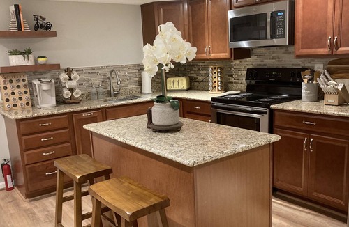 Abingdon House | Cozy Basement with Private Entrance and Self Check In