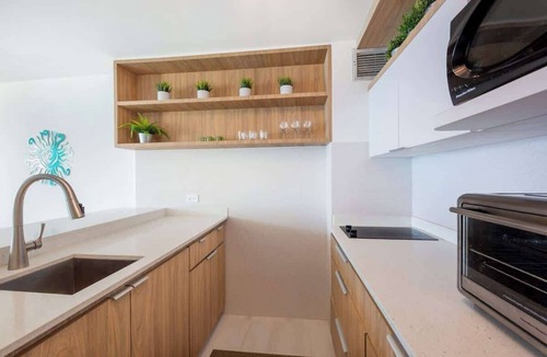 Vilomar Apartment | Cozy BEACH FRONT 1BR w/Pool & PK @Luquillo Beach
