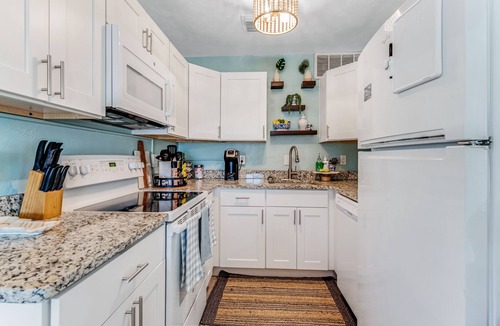 Ormond-by-the-Sea House | Cozy beach house - 5 min walk to the beach - Pet-Friendly!