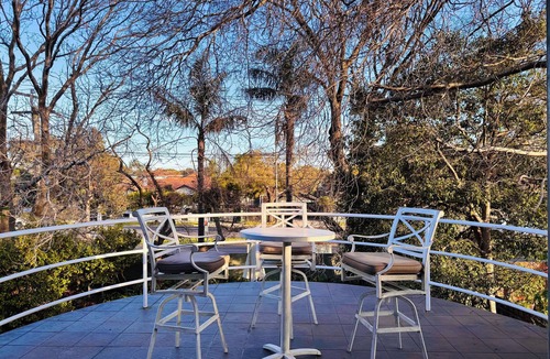 Brighton East House | Cozy Beachside Home | 5BR + Pool +Rumpus +King beds + PingPong Table