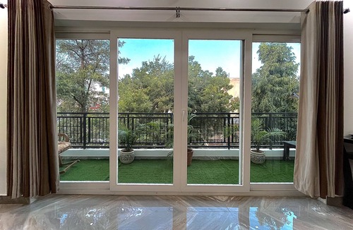 Fatehabad Road Bed & Breakfast | Cozy Bed and Breakfast- 9 min walk from Taj Mahal