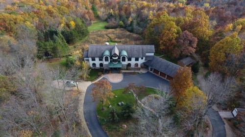 Baraboo House | Cozy Bed and Breakfast Accommodation near the Devil’s Lake State Park, Wisconsin
