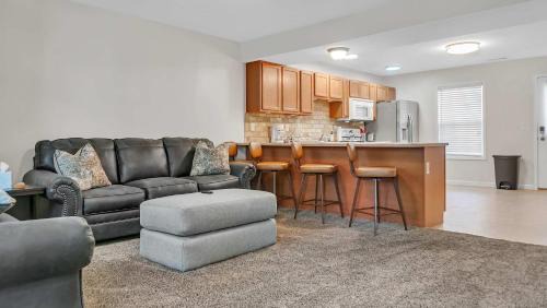 Bloomington House | Cozy Bloomington Townhouse Close to IU Campus