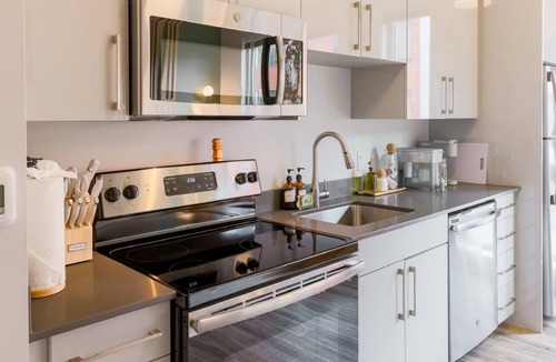 St. Elizabeth's Apartment | Cozy Boston studio near heart of Boston in beautiful complex