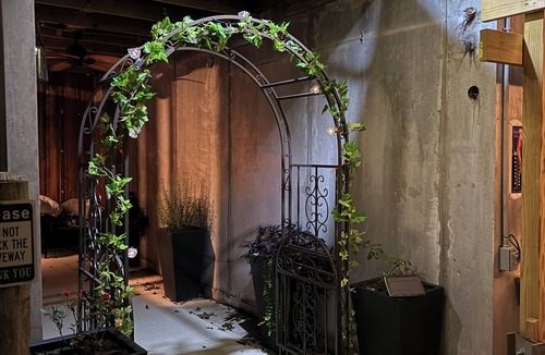 Loretto Apartment | Cozy Bourbon Trail Loft suite in Loretto