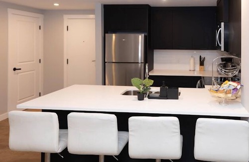 Silverado House | Cozy Brand New &Modern 1 bedroom Suite located in near Spruce Meadows SW Calgary