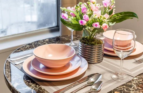 Rosedale Apartment | Cozy & Bright 1BR King Apartment - near DT Hamilton!