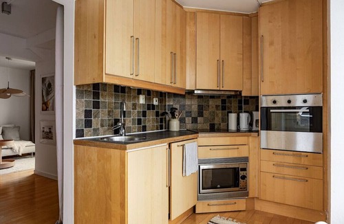 Lidingo Apartment | Cozy & Bright Studio Apartment in Lidingö