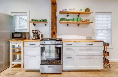 Stowe House | Cozy Bungalow Home in the Heart of Stowe Village