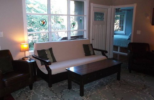 Guerneville Cabin | Cozy Cabin at the River 20 Min Walk to Town 2 Day Min