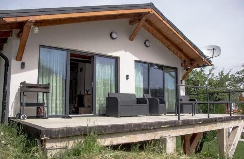 Bran House | Cozy Cabin Bran