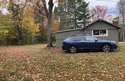 Conover Cabin | Cozy Cabin Getaway - Studio on ATV & Snowmobile Trail with Hi Speed WiFi