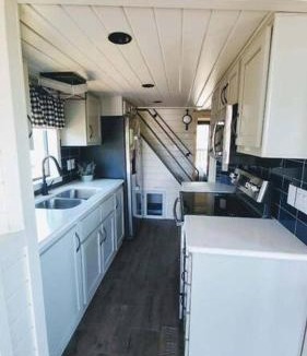 Heber House | Cozy Cabin in a fun mini cabin resort!