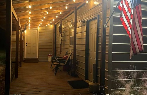 Ruffin Cabin | Cozy cabin in awesome Bamberg with WiFi! Pets allowed as well!