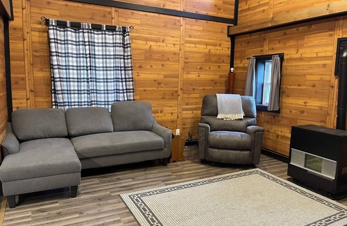 Baltic Cabin | Cozy Cabin in Baltic