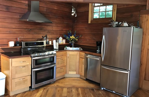 Slade Cabin | COZY CABIN Is A Centrally Located Cabin In The Red River Gorge, Ky