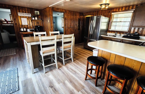 Edna Cabin | Cozy cabin on Little McDonald with amazing walk out beach!