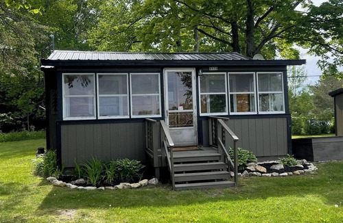 Rapid River Cabin | Cozy Cabin with beautiful view of Lake Michigan. Pet Friendly