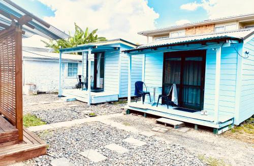Hamilton East Ski Chalet | Cozy Cabin with Covered Deck Near Hamilton Garden, CBD and Waikato Hospital