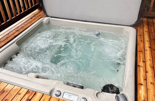 Brinnon Cabin | Cozy cabin with hot tub and fire pit in brilliant Brinnon