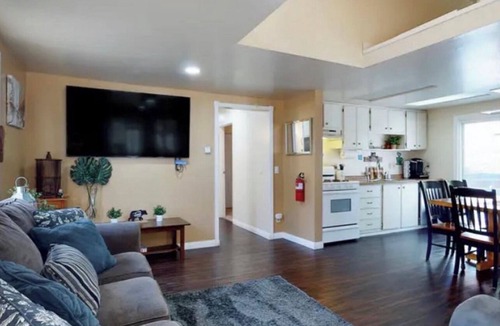 Cedarpines Park Cabin | COZY CABIN WITH WRAPAROUND DECK