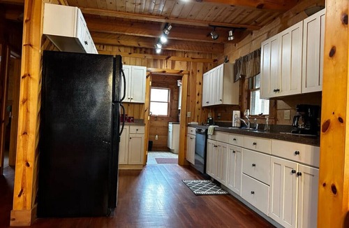 Alpine Lake Apartment | Cozy Cabin your perfect pet friendly mountain escape