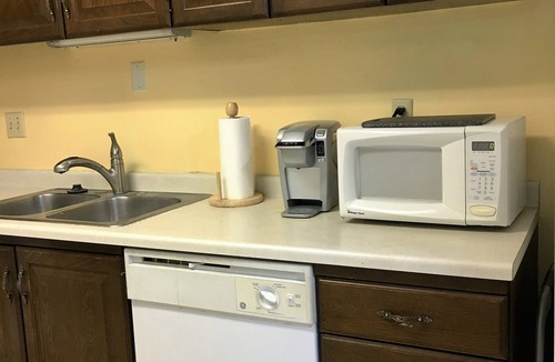 Logan Condo | Cozy Cache Condo, Logan Utah- USU, Ski, Hike, Bike, Bear Lake, training,Football