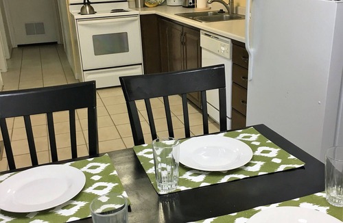 Logan Condo | Cozy Cache Condo, Logan Utah- USU, Ski, Hike, Bike, Bear Lake, training,Football