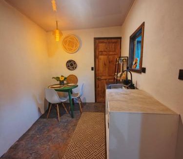San Gerardo de Dota Apartment | Cozy Café Studio