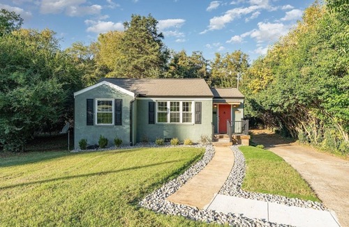 Charlotte House | Cozy Camp North End 2BR | Patio + Arcade