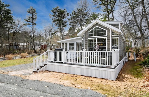 Sandwich House | COZY CAPE COD COTTAGE in SANDWICH