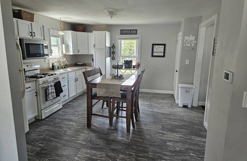 Plymouth House | Cozy Cape Cod Home